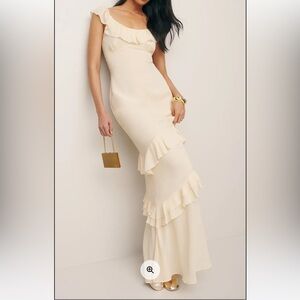 Reformation Tripoli Maxi Dress in Sugar. Size 4.